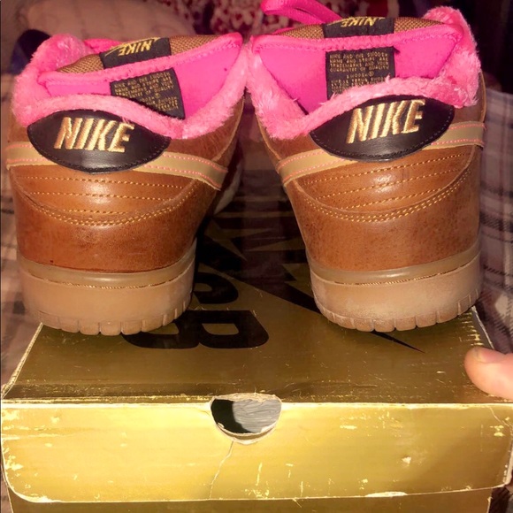 SOLD‼️‼️‼️Nike Sb dunk low premium Gibson guitar - Picture 2 of 11